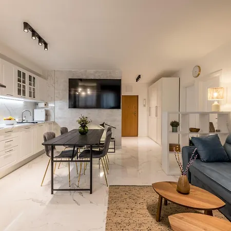 Apartment With Rated Breakfast Zap *