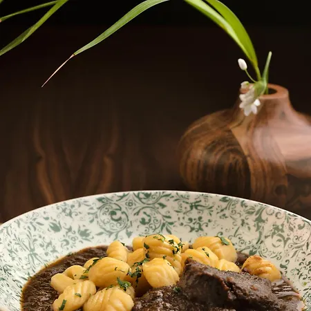 With Rated Breakfast Zap Apartment