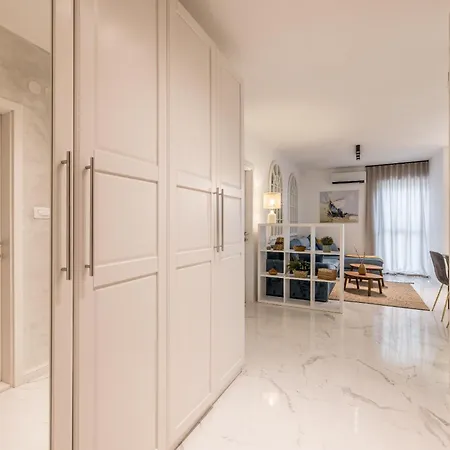 Apartamento With Rated Breakfast Zap *